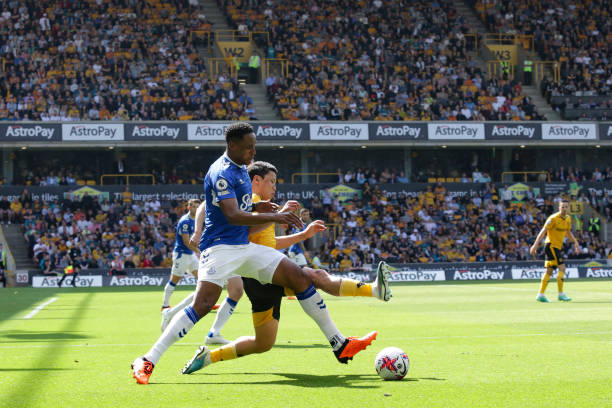 针对裁判判 针对裁判判