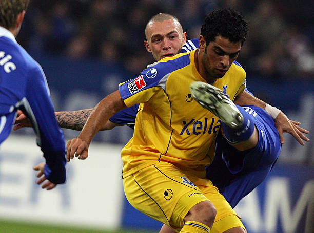 抗压出球以 抗压出球以